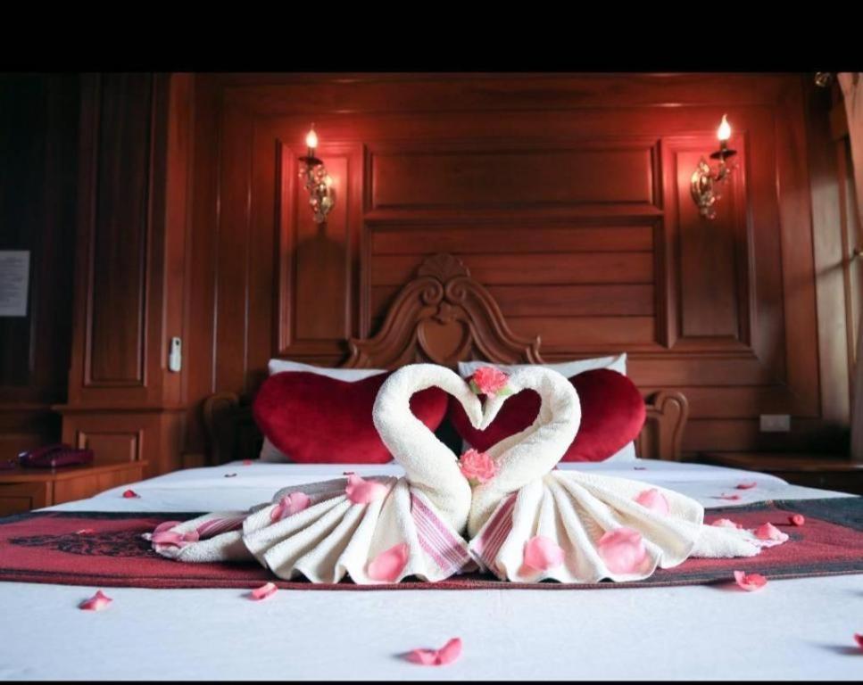 Ngamta Hotel Мэхонгсон Экстерьер фото
