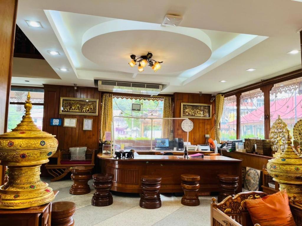 Ngamta Hotel Мэхонгсон Экстерьер фото