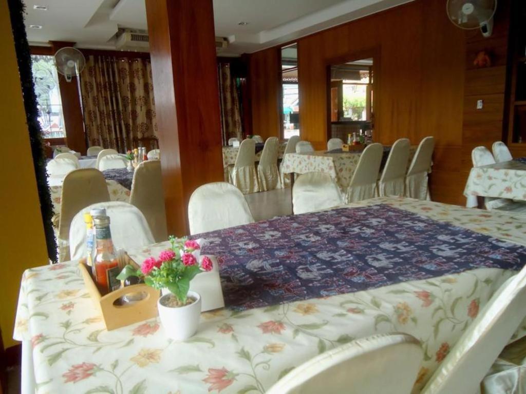 Ngamta Hotel Мэхонгсон Экстерьер фото